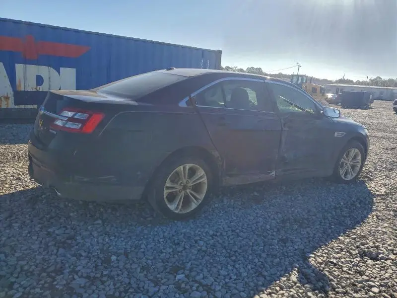 2018 FORD TAURUS SE  