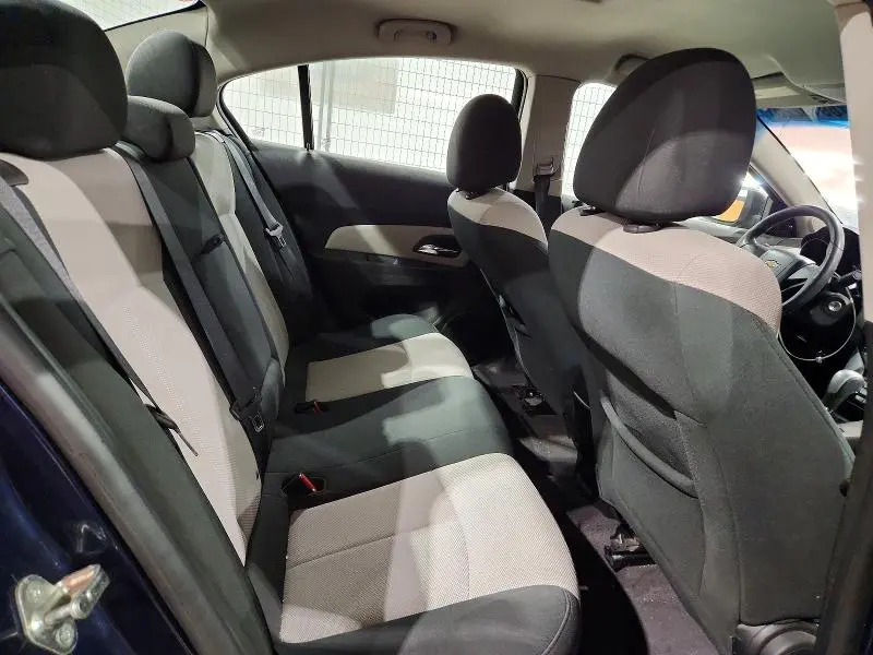 2011 CHEVROLET CRUZE LS  