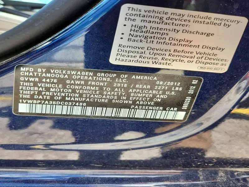 2013 VOLKSWAGEN PASSAT SE  