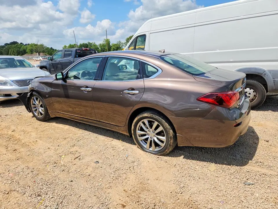 2019 INFINITI Q70 3.7 LUXE  