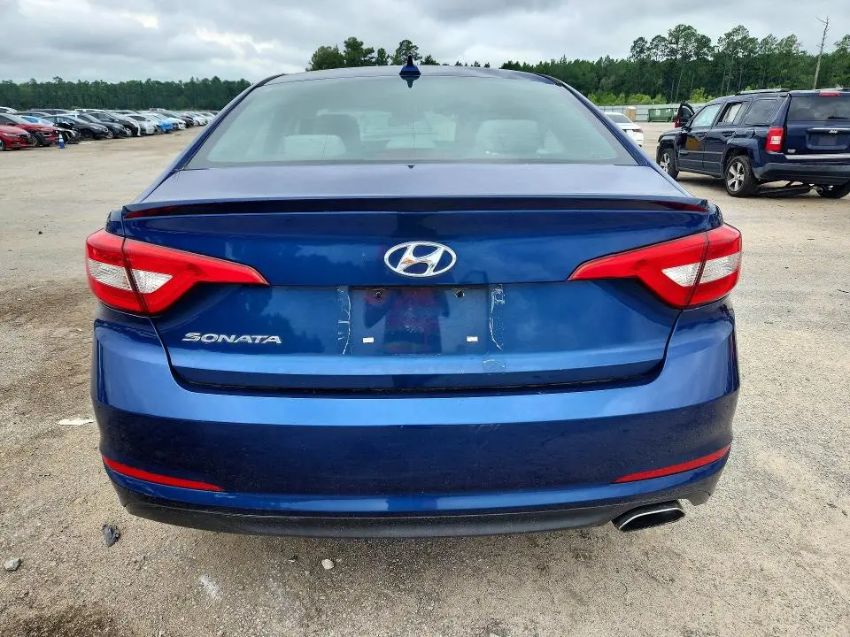 2017 HYUNDAI SONATA SE  