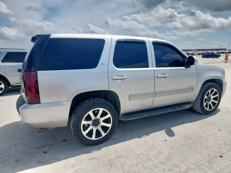2011 GMC YUKON SLT