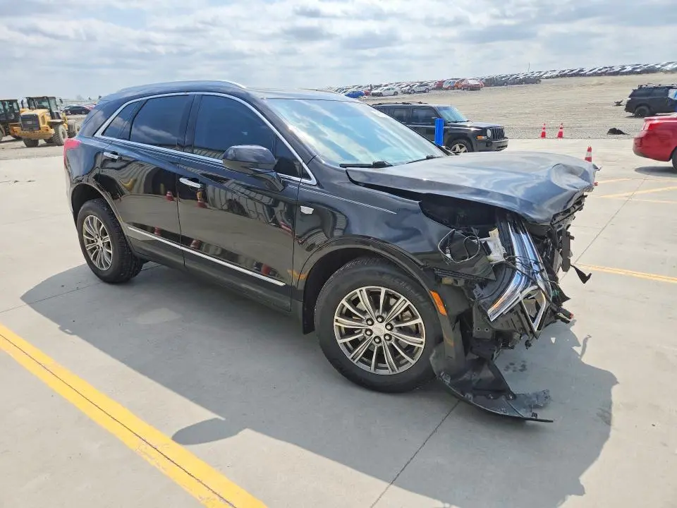 2018 CADILLAC XT5 LUXURY  