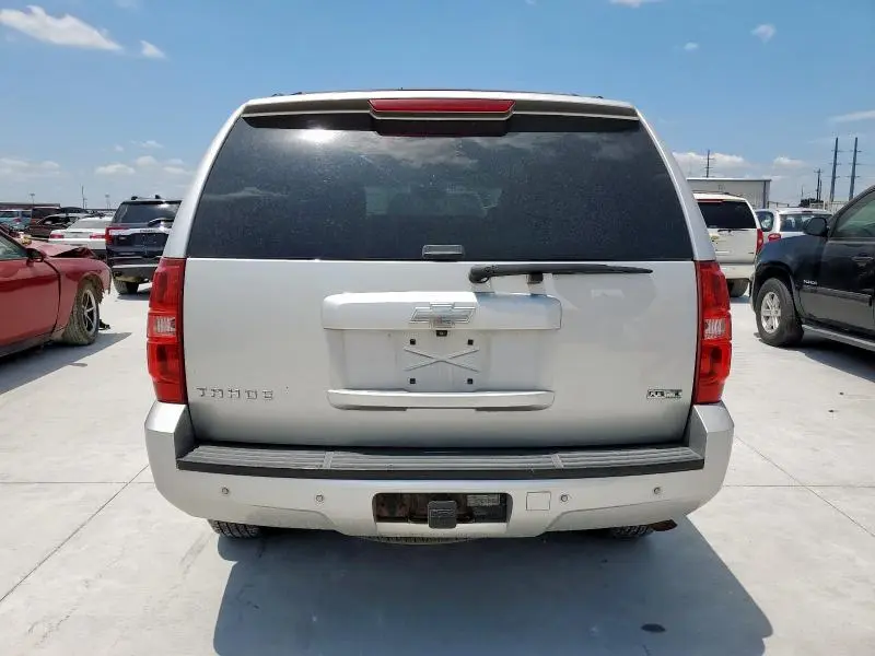 2010 CHEVROLET TAHOE K1500 LT  