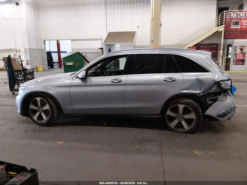 2017 MERCEDES-BENZ GLC 300 4MATIC