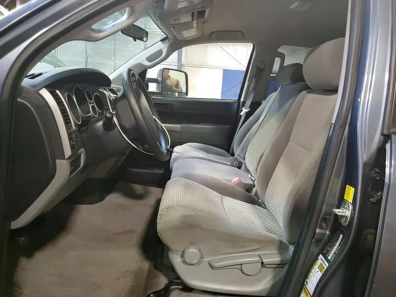 2010 TOYOTA TUNDRA GRADE  