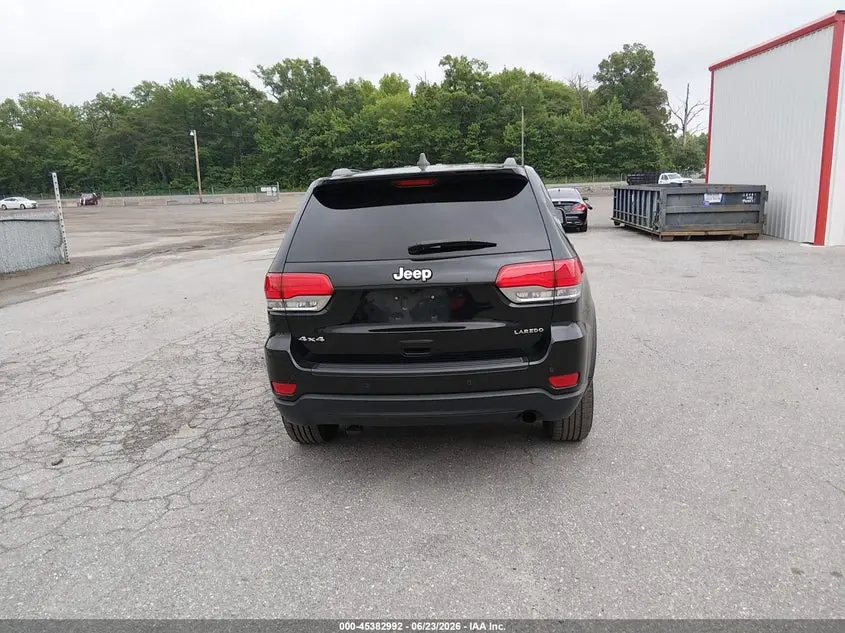 2019 JEEP GRAND CHEROKEE LAREDO E 4X4