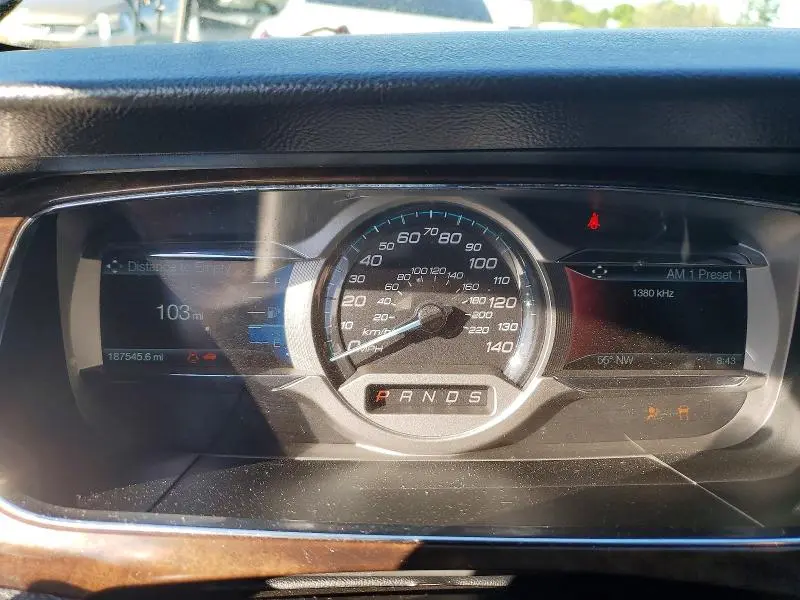 2015 FORD TAURUS LIMITED  