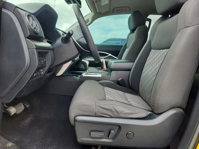 2019 TOYOTA TUNDRA SR5  