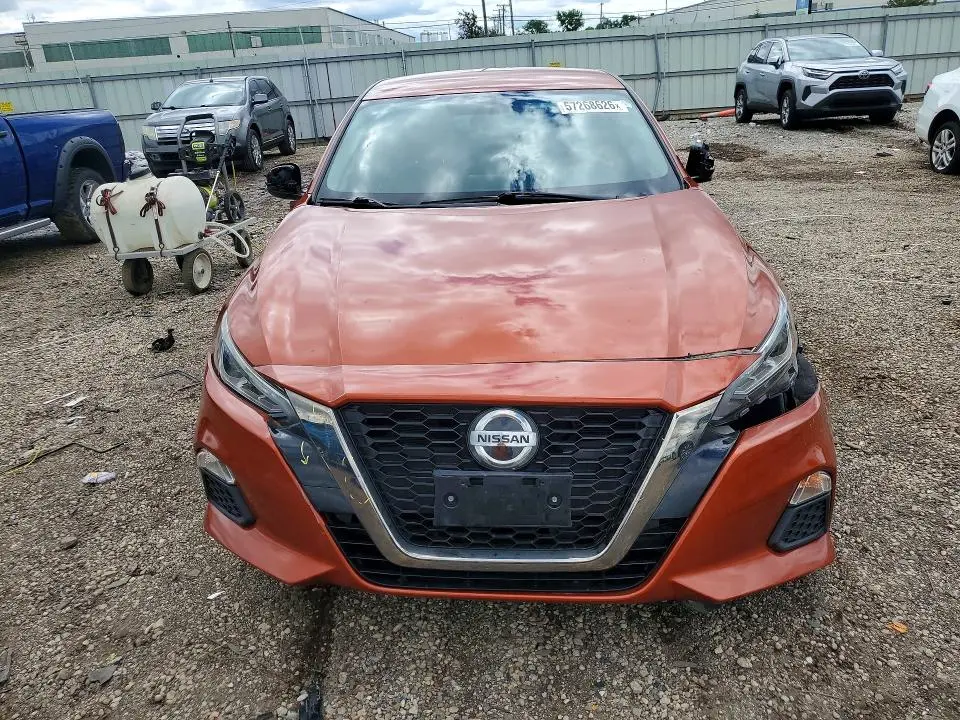 2019 NISSAN ALTIMA SR  