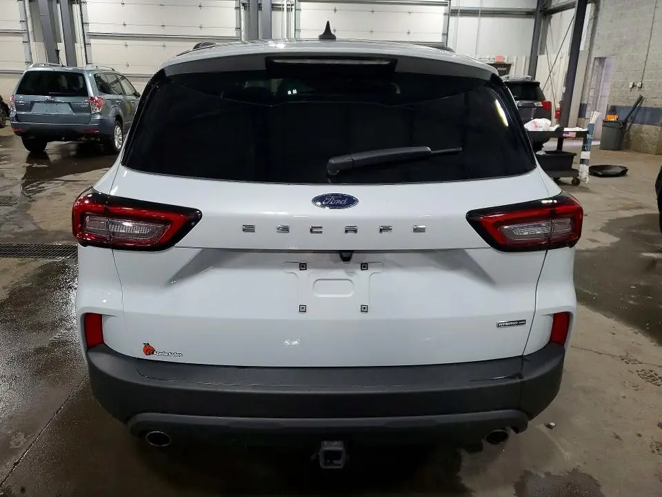 2025 FORD ESCAPE ST LINE SELECT  