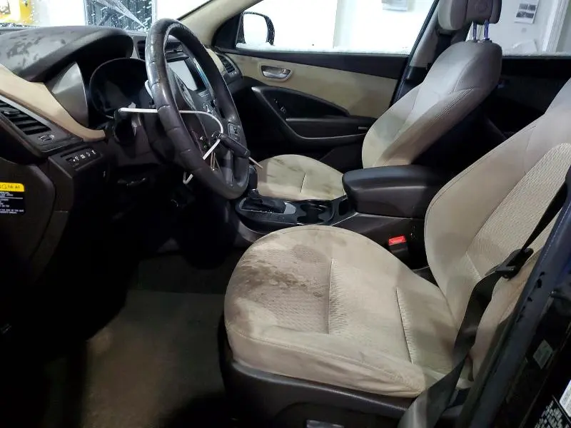 2017 HYUNDAI SANTA FE SE  