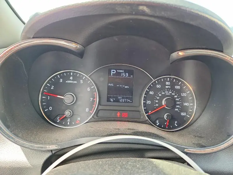 2017 KIA FORTE LX  