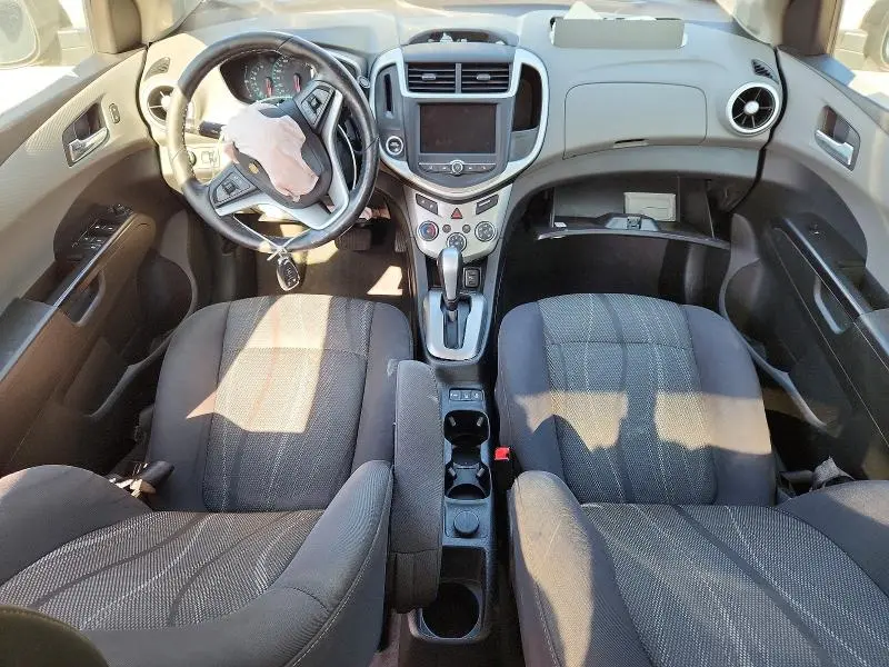 2020 CHEVROLET SONIC LT  