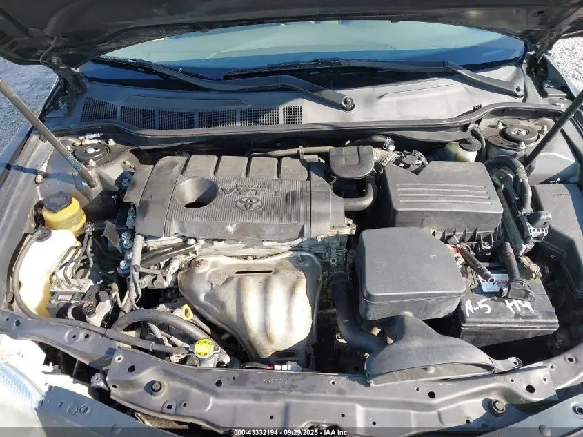 2011 TOYOTA CAMRY LE