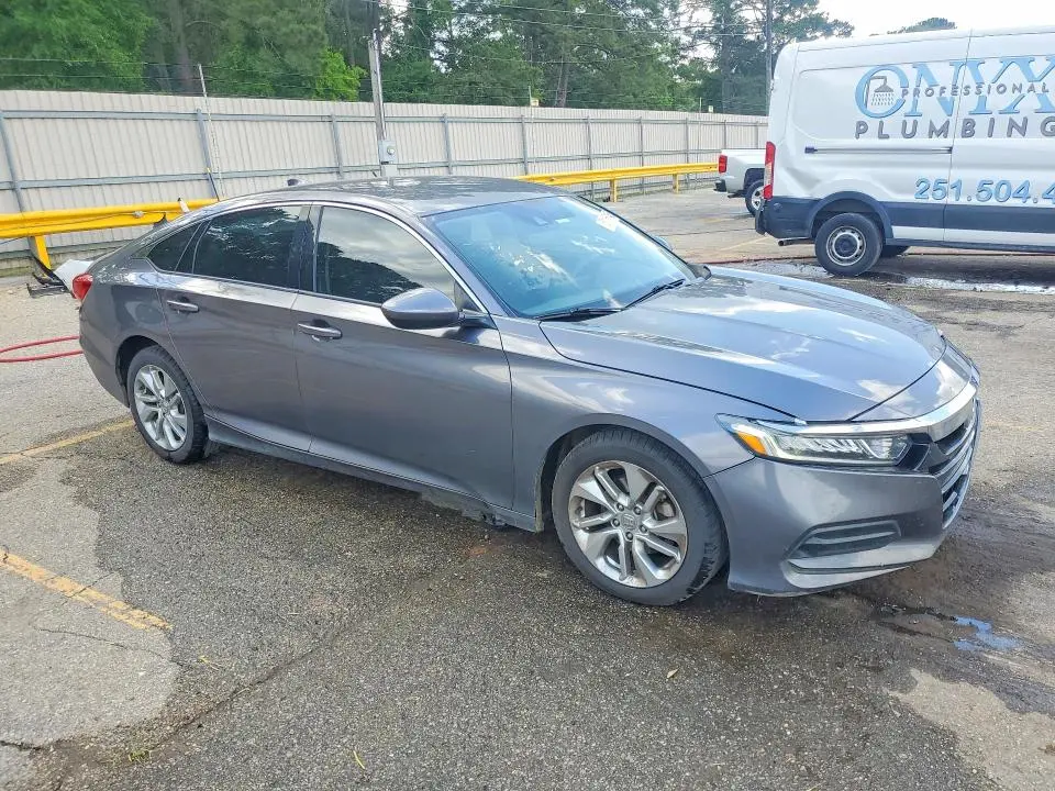2018 HONDA ACCORD LX  