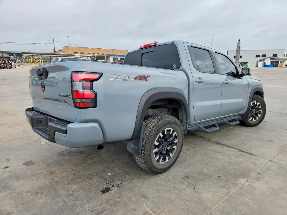 2023 NISSAN FRONTIER PRO-4X  