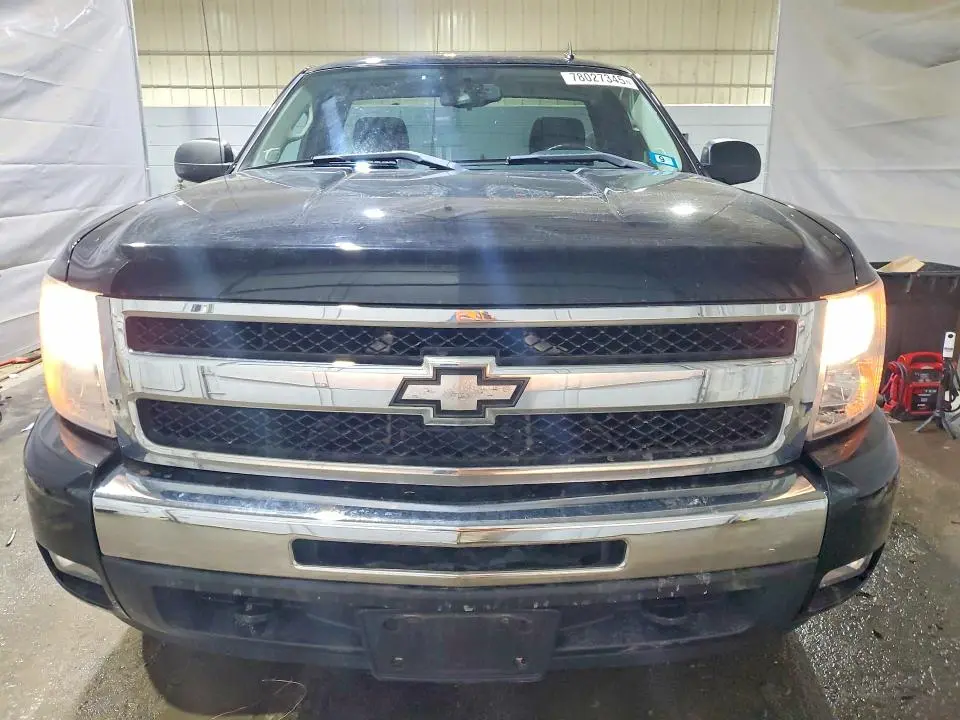 2011 CHEVROLET SILVERADO K1500 LT  