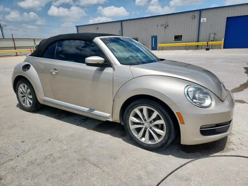 2013 VOLKSWAGEN BEETLE   