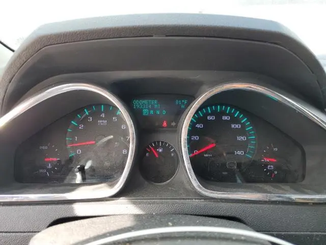 2011 CHEVROLET TRAVERSE LT  