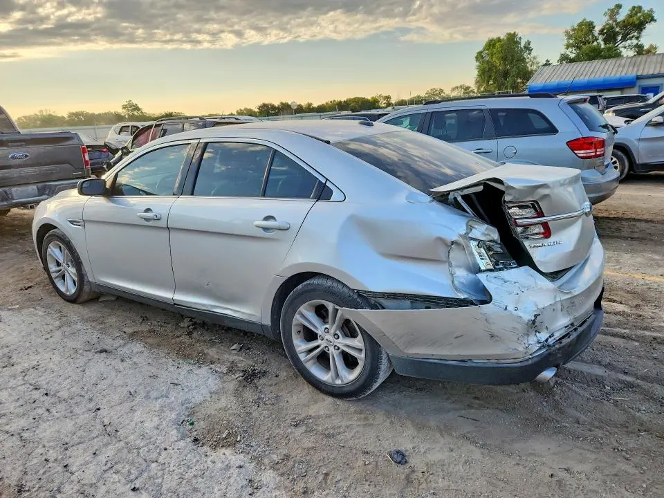 2016 FORD TAURUS SEL  