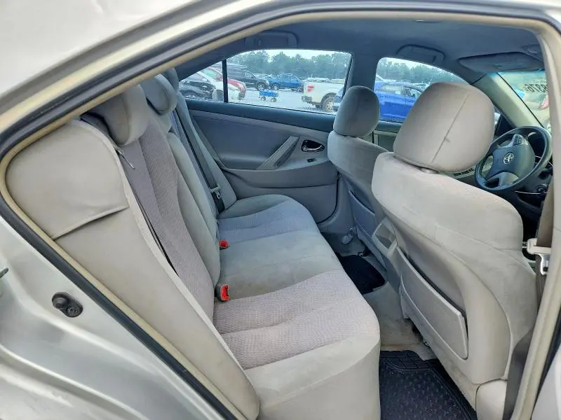 2011 TOYOTA CAMRY LE  