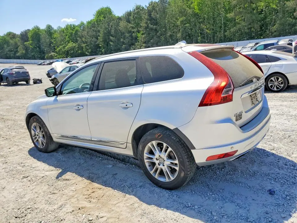 2015 VOLVO XC60 T5 PLATINUM  