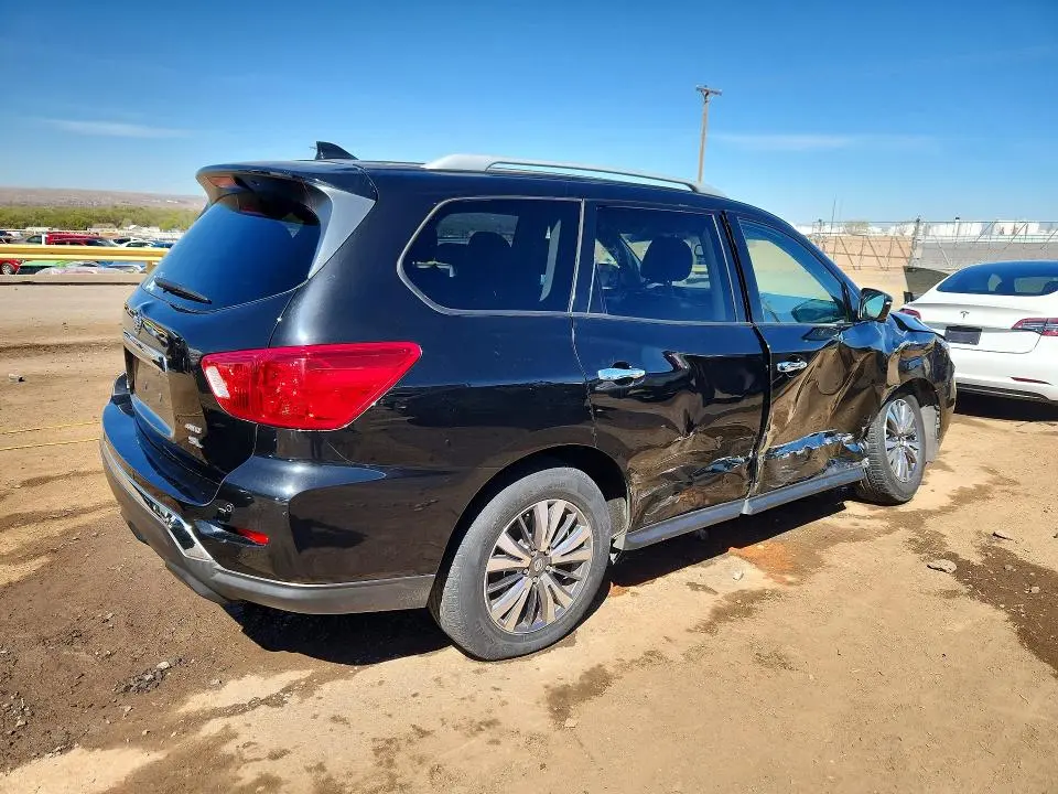 2020 NISSAN PATHFINDER SL  