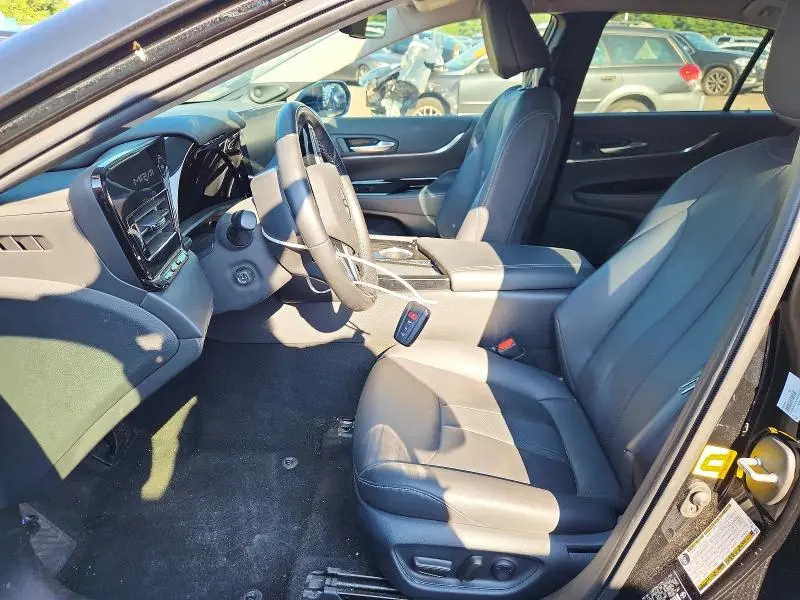 2022 TOYOTA MIRAI XLE  