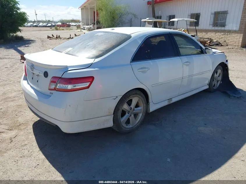 2010 TOYOTA CAMRY SE