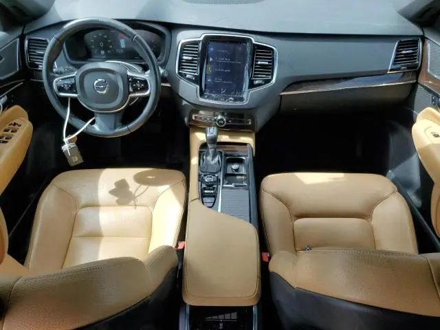 2016 VOLVO XC90 T6