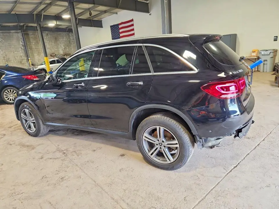 2021 MERCEDES-BENZ GLC 300 4MATIC  