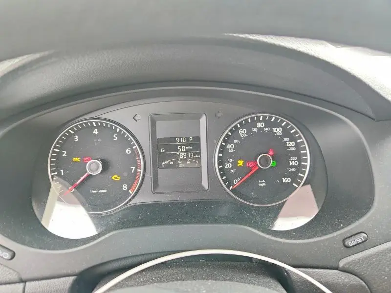 2014 VOLKSWAGEN JETTA SE  