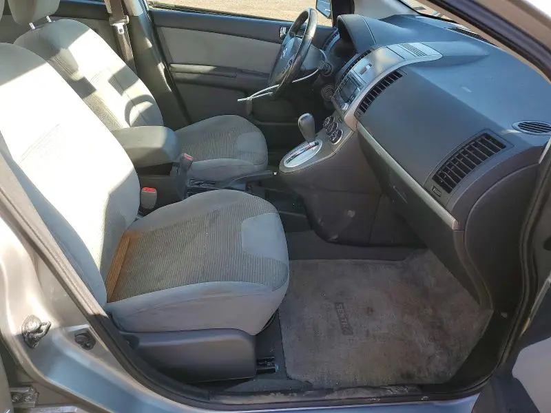 2010 NISSAN SENTRA 2.0  