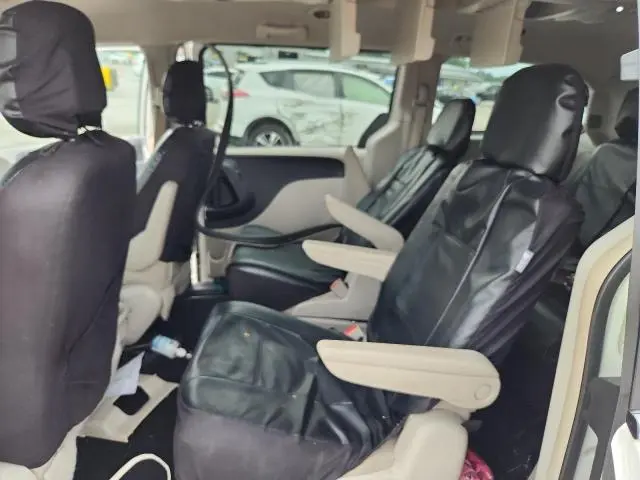 2011 DODGE GRAND CARAVAN CREW  