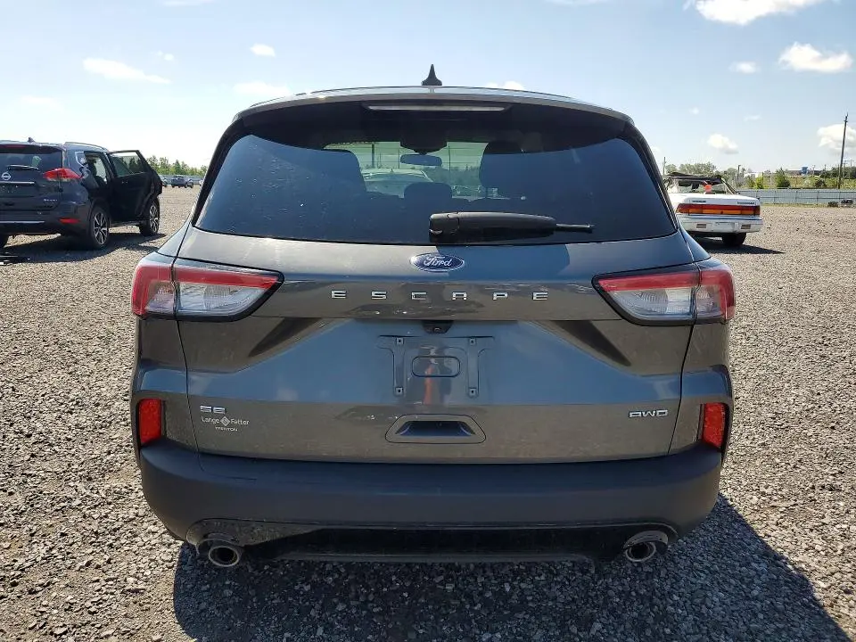 2022 FORD ESCAPE SE  