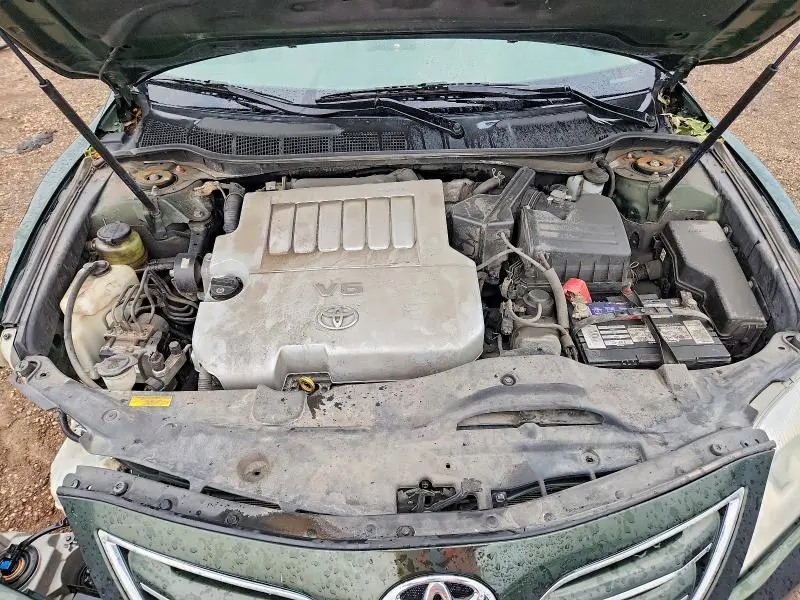 2010 TOYOTA CAMRY XLE V6  