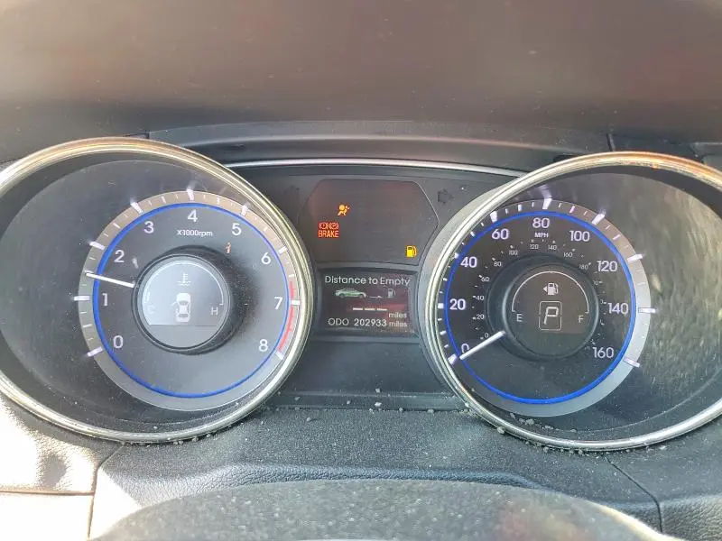 2012 HYUNDAI SONATA GLS  