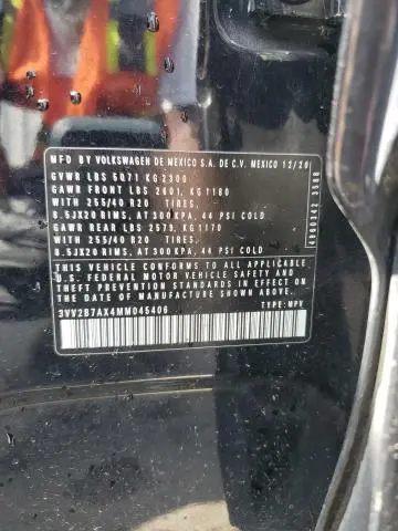 2021 VOLKSWAGEN TIGUAN SE  