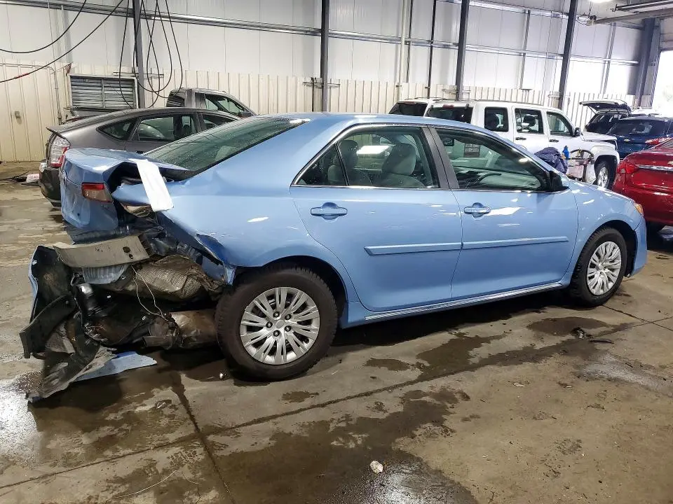 2013 TOYOTA CAMRY LE  