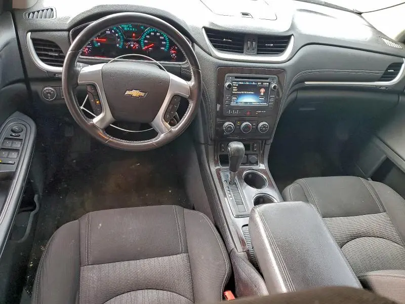 2017 CHEVROLET TRAVERSE LT  