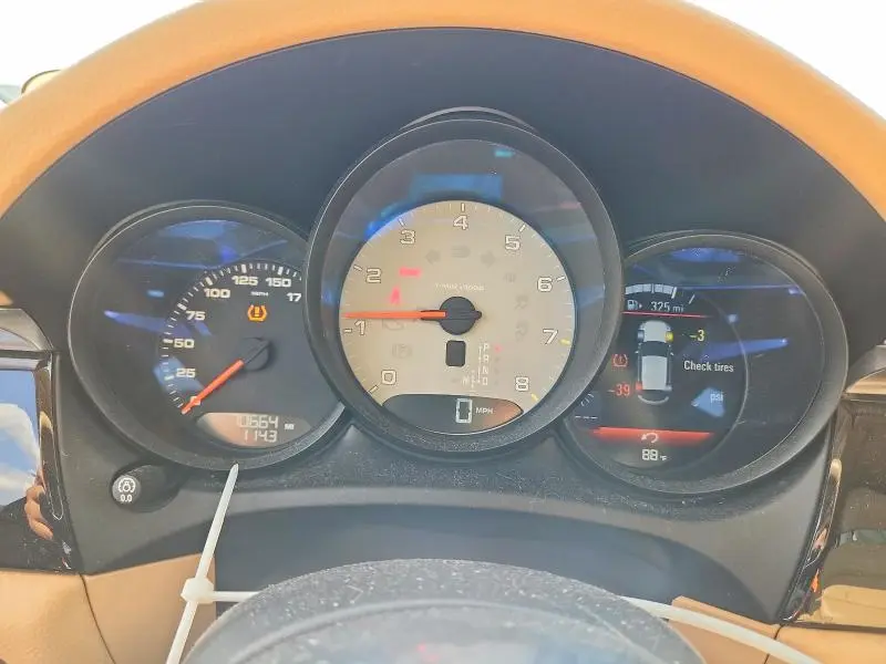 2015 PORSCHE MACAN S  