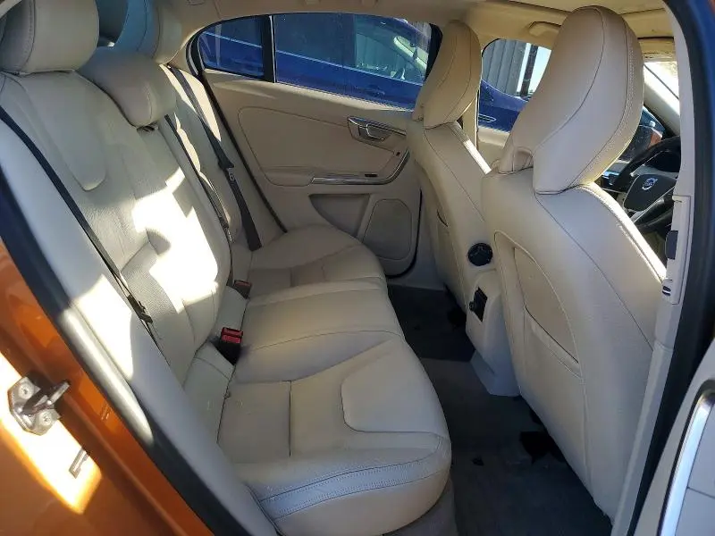 2012 VOLVO S60 T5  