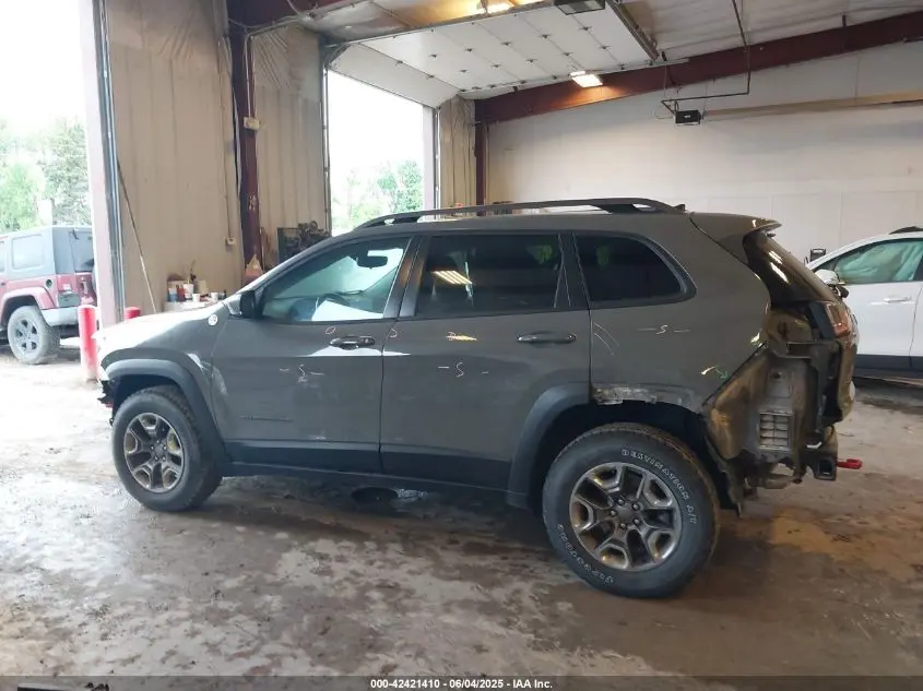 2019 JEEP CHEROKEE TRAILHAWK 4X4