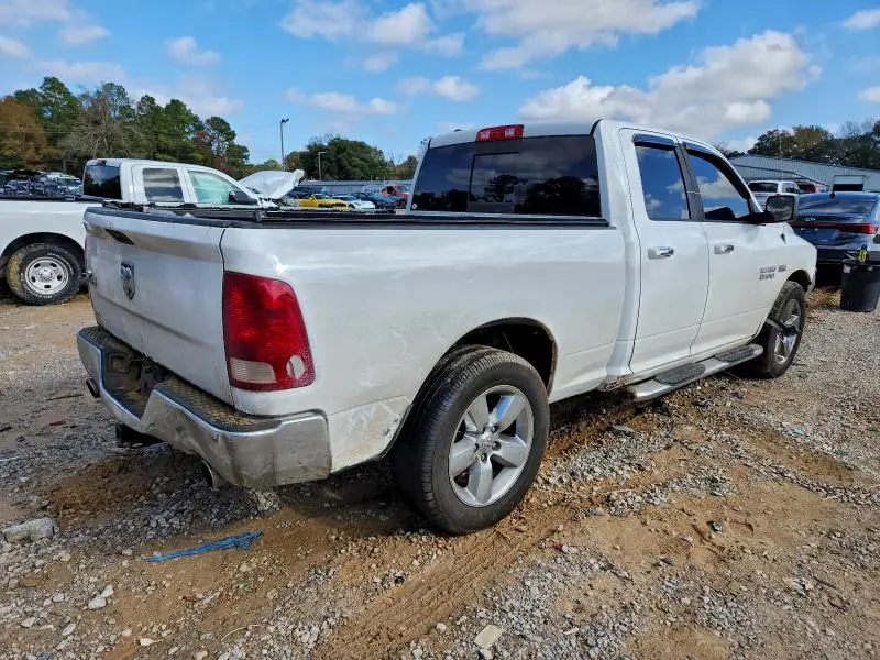 2016 RAM 1500 SLT  