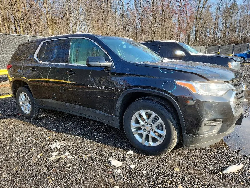 2021 CHEVROLET TRAVERSE LS  
