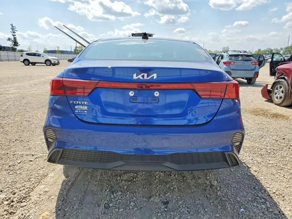 2024 KIA FORTE LXS  