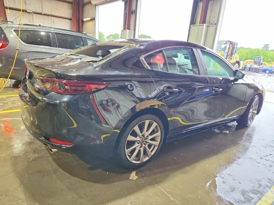2021 MAZDA 3 PREFERRED  