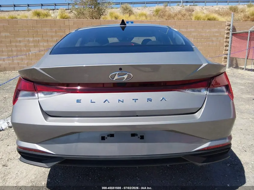 2023 HYUNDAI ELANTRA SE