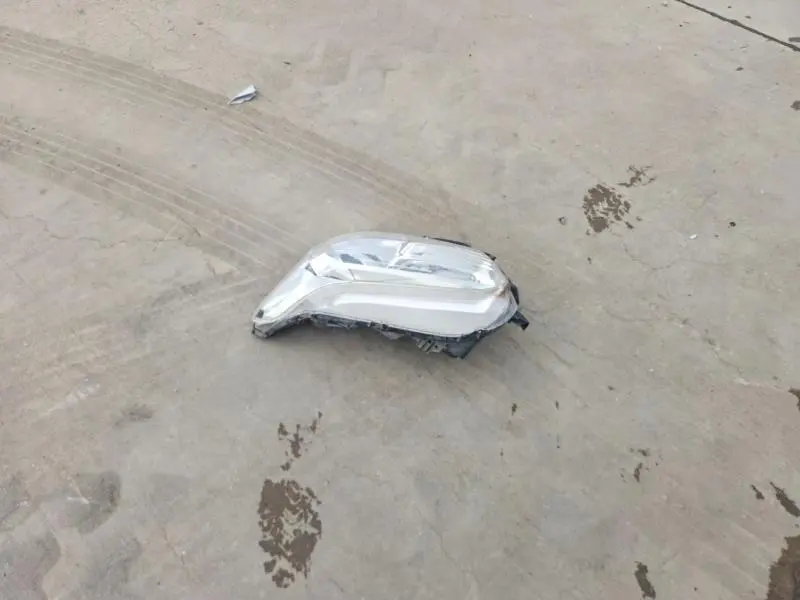 2017 TOYOTA TACOMA SR  